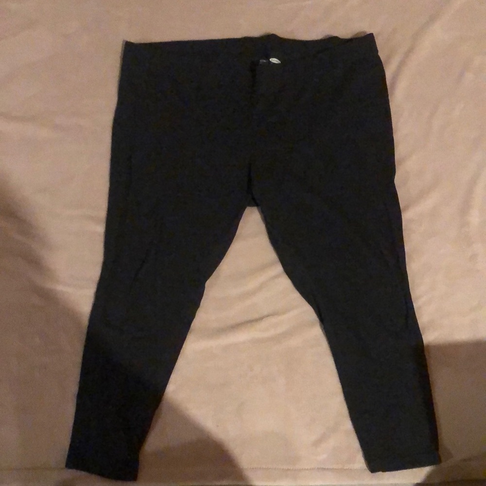 Maternity ON Dark Gray cropped leggings , XXL